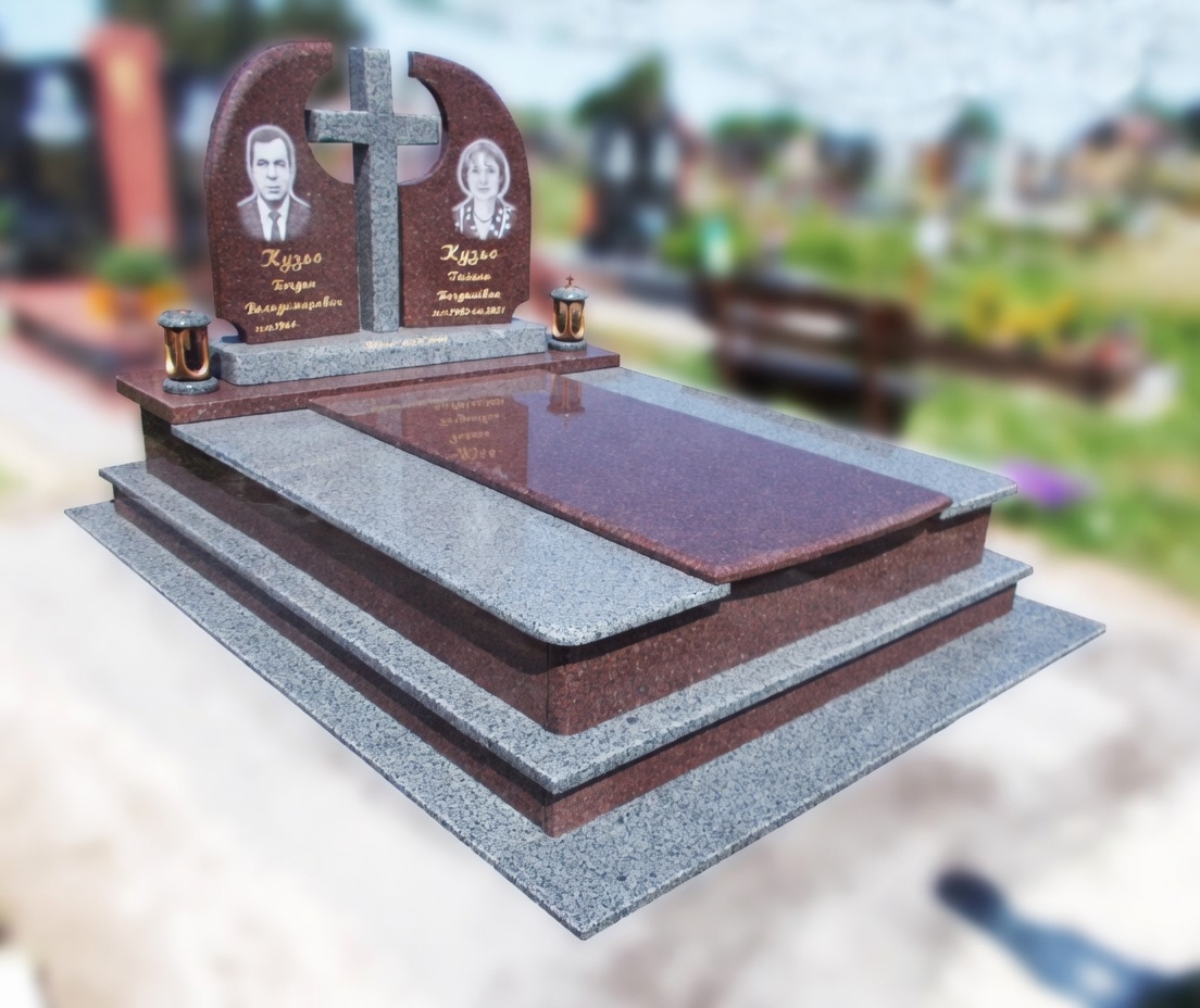 Подвійний пам'ятник 1