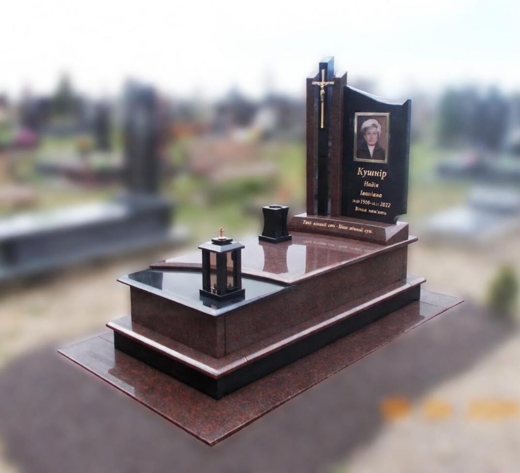 Одинарний пам'ятник 7